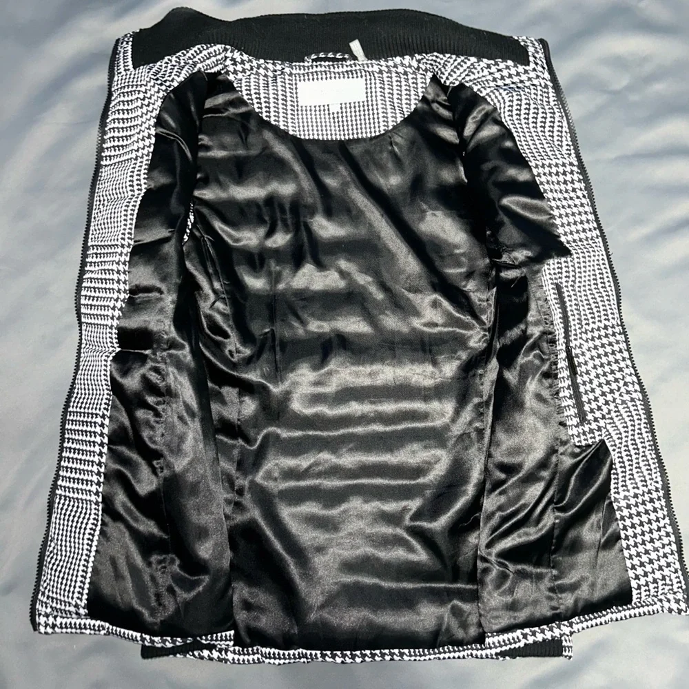 Calvin Klein quilted puffer vest - Picture 4 of 6